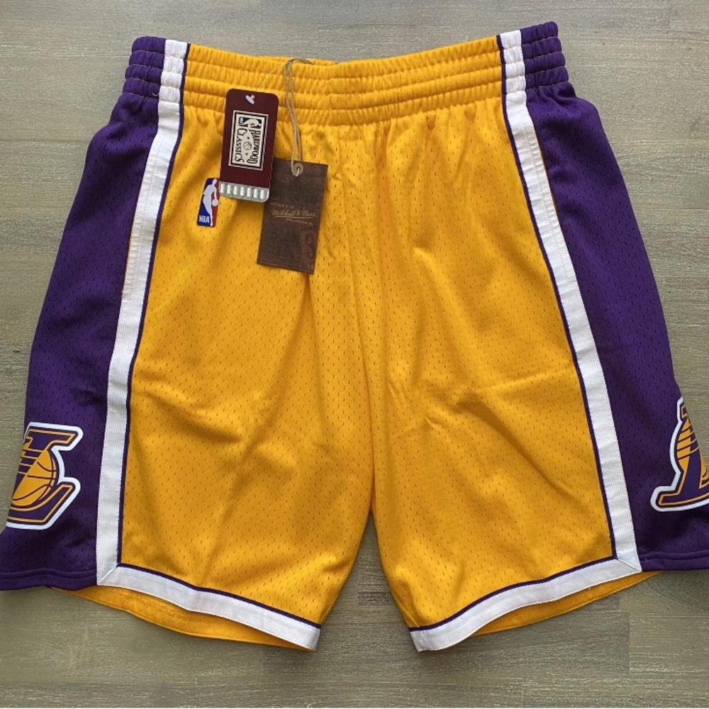 Mitchell & Ness Los Angeles Lakers NBA 2009 Swingman Shorts
